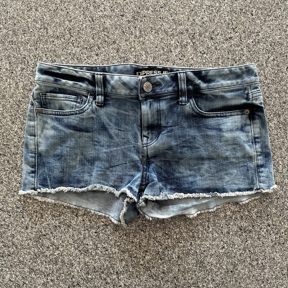 Express Jeans Denim Shorts Womens 6 Low Rise Micro Booty Short Cut Off 2" Inseam